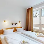 Appartementhaus Binzer Sterne 24 아파트 *